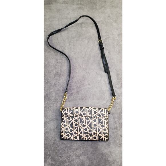 Calvin Klein Black Crossbody Bag Adjustable Strap For Elegant Women C15-6 - Picture 4 of 7